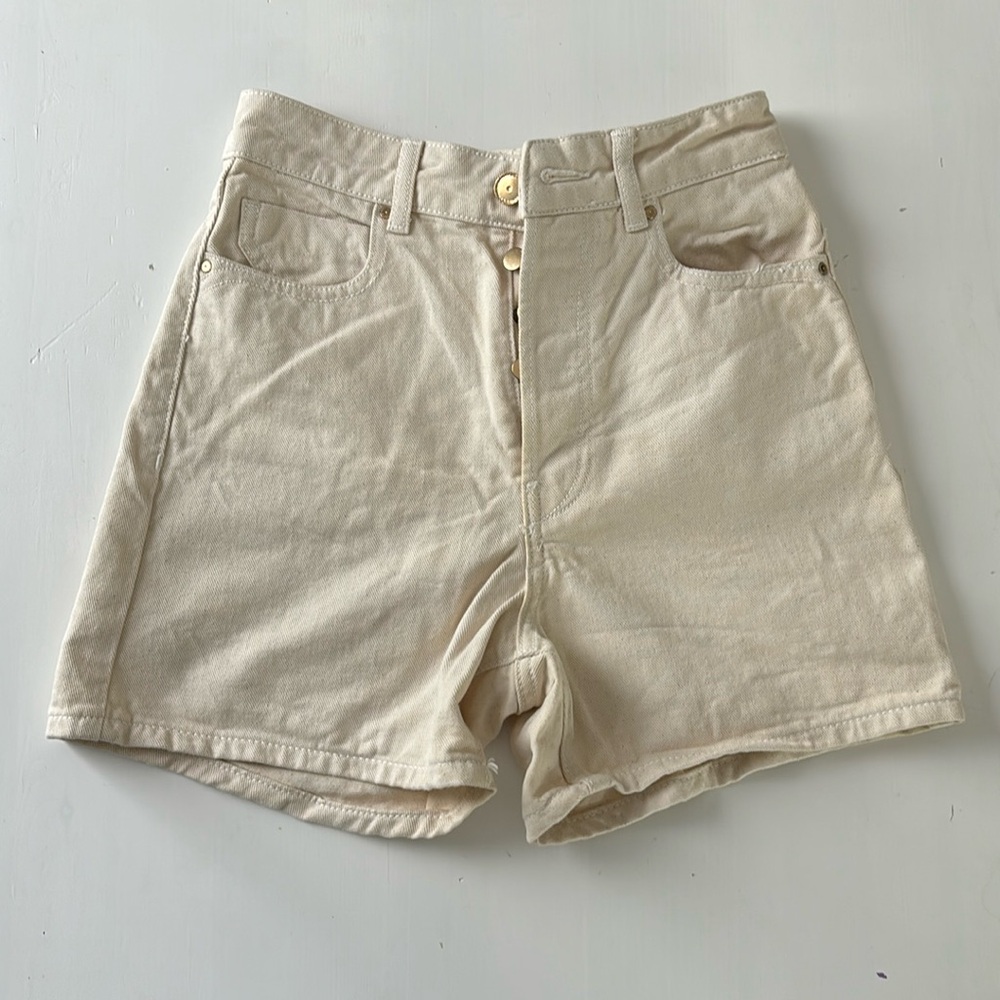 Zara mom jean shorts off white